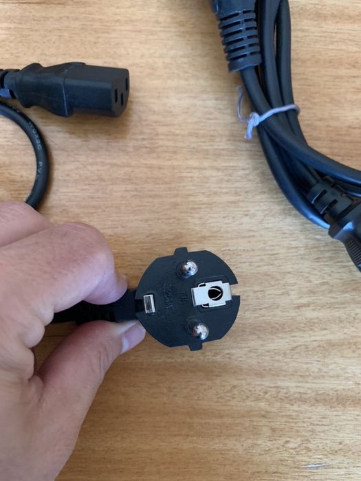Cabos (power cable) para equipamentos eletricos e de informatica