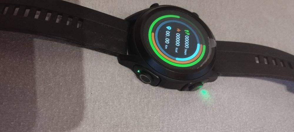 Годинник смарт з навушниками