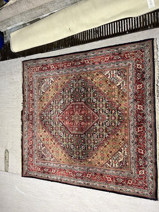 Tapete Oriental Persa Artesanal – Peça de Coleção em Excelente Estado