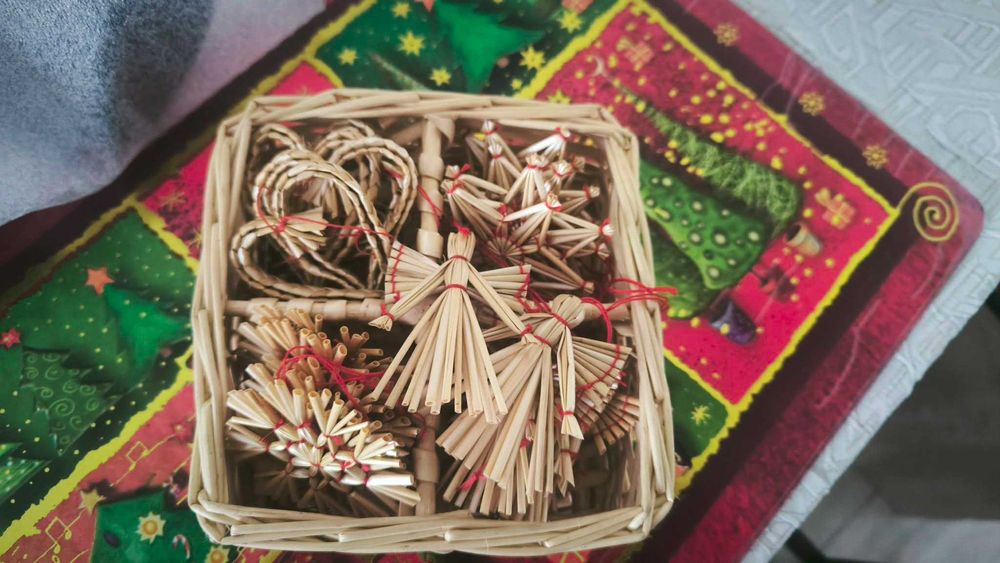 zawieszki choinkowe ze słomy vintage