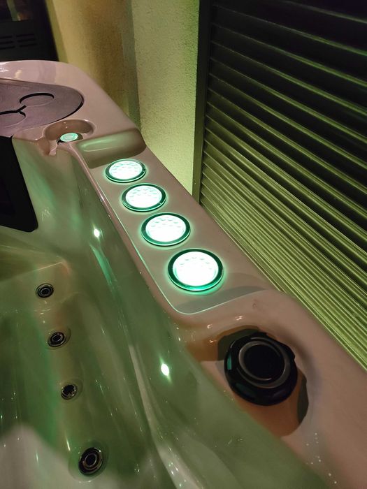 Raty 0% Jacuzzi Balboa Touch4, dwie leżanki , wifi , bluetooth
