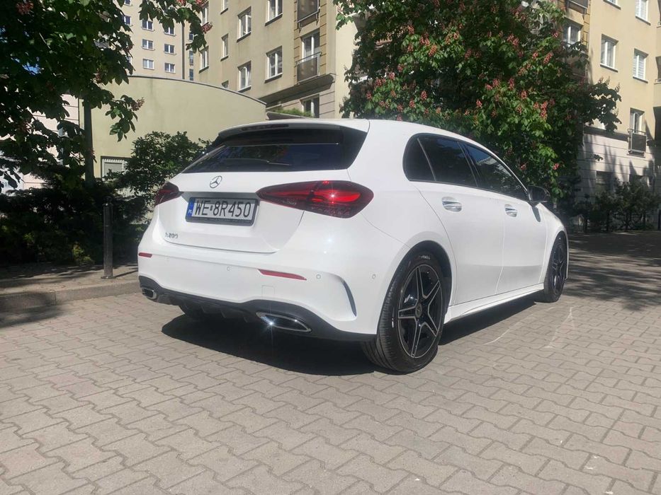 Wynajem wypożyczalnia samochodów Mercedes A200 długoterminowy