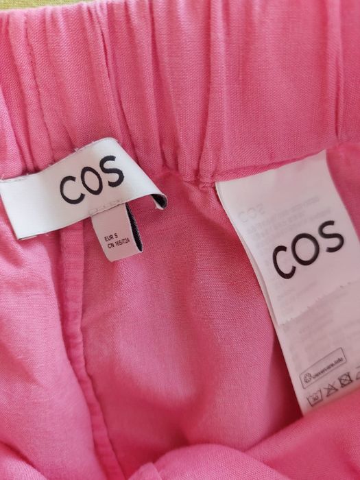 COS Krótkie spodenki, szorty z lnem, różowe. S/oversize
