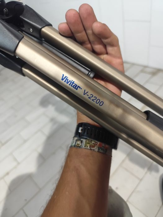 Tripé Fotográfico Vivitar V-2200 – Como Novo / Excelente Estado