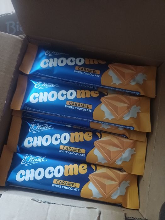 Biała czekoladka karmelowa 24g  1szt ChocoMe