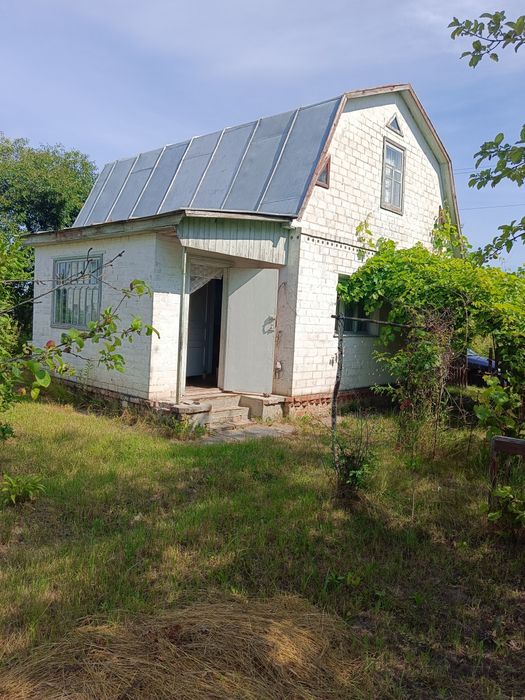 Продам добротну дачу