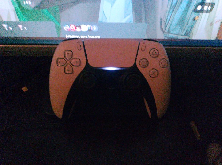 Vendo Comando PlayStation 5 DualSense Branco está Novo e Impecável PS5