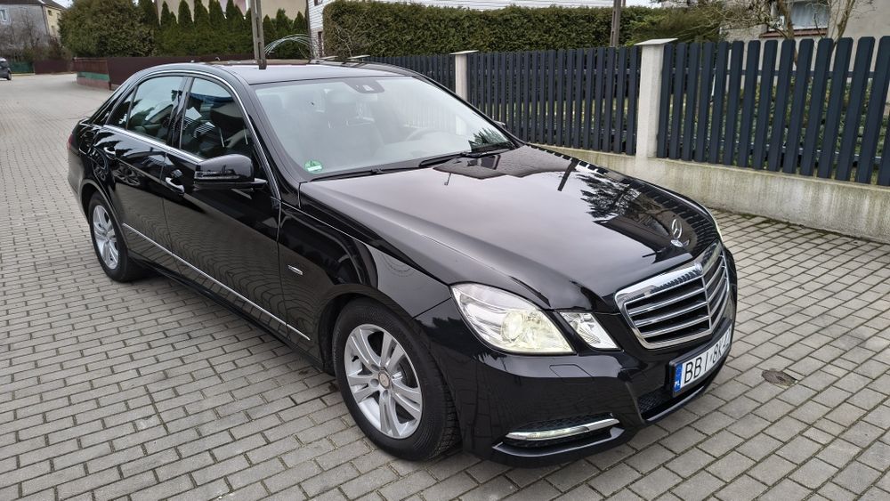 Mercedes E-klasa, E200 benzyna, Avantgarde, automat, 2xkola,