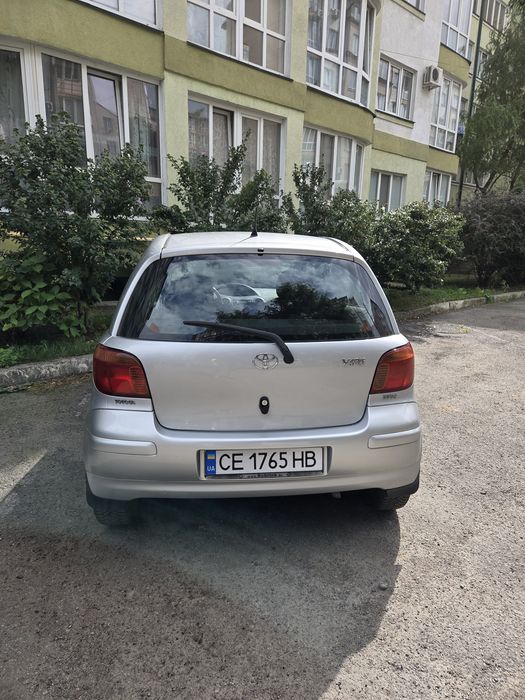 Toyota yaris 1,3 (Тойота яріс)