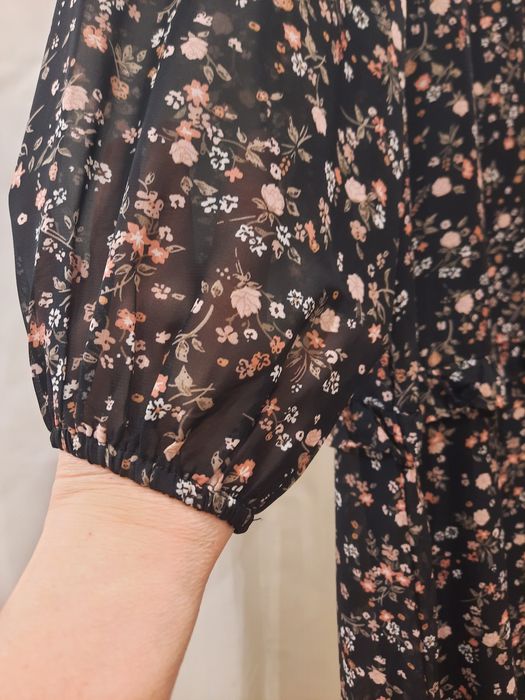 Продам женское длинное платье  и из  шифона на подкладке , абаи