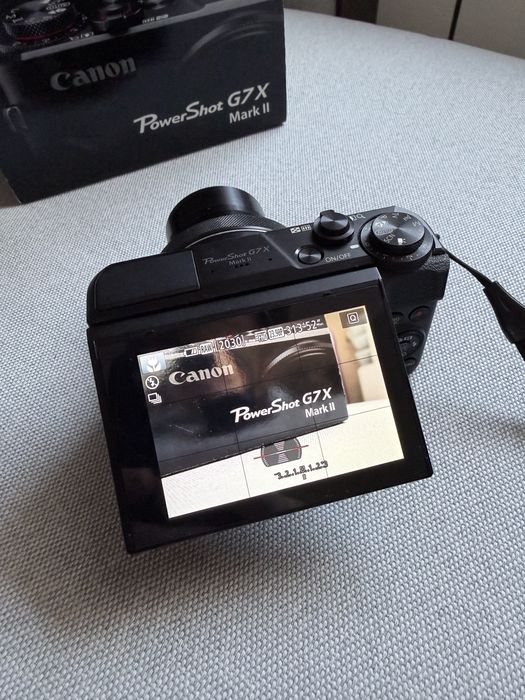 Canon G7 X Mark II