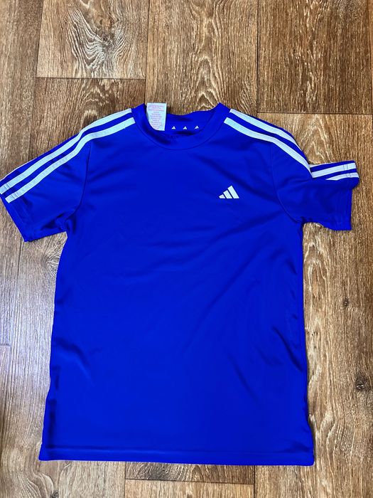 Футболка Adidas  на 11-12 років