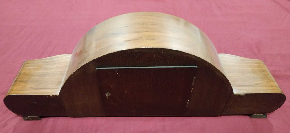 Relógio de mesa estilo art deco