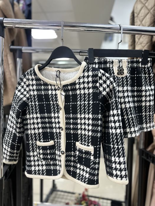 Продам дітячі речі для дівчинки на 8-9 років