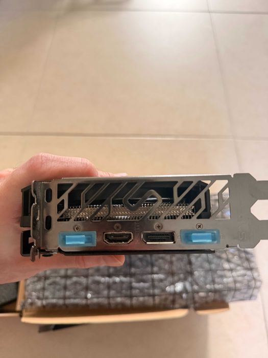 URGENTE Radeon RX 6600 Sapphire Pulse 8GB Placa Gráfica [COMO NOVA]