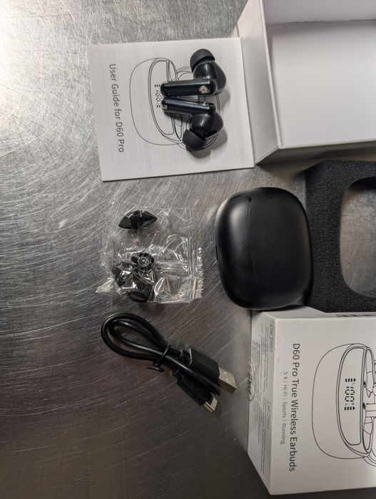 Słuchawki bezprzewodowe douszne Nerunsa D60 Pro Bluetooth 5.4 LED