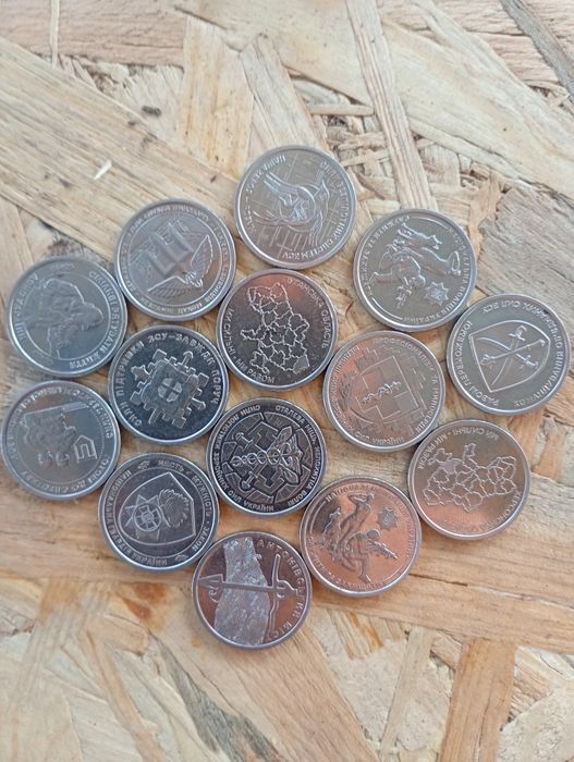Продам українські військові монети .