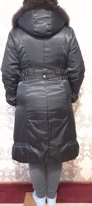 Отдам Пальто чёрное с капюшоном (отстёгивается)