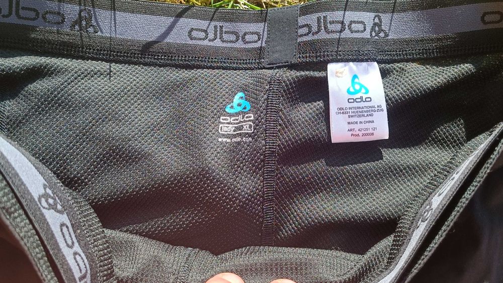 Жіночі велошорти, велотруси, велоформа Odlo