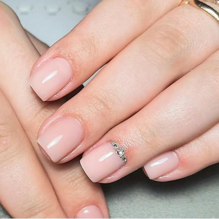 Профессиональный маникюр, гель-лак, наращивание ногтей в г.Самаръ