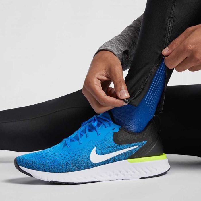 Тайтси Лосини чоловічі L-XL для бігу Nike RUN MobilityTight AT4238-010