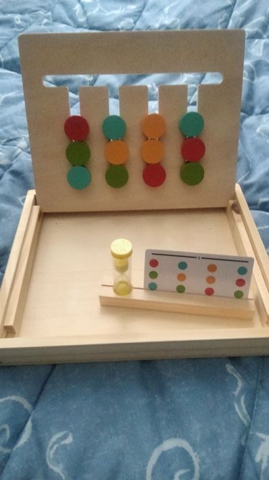 Дерев'яна настільна гра головоломка