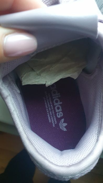 Buty sportowe Adiddas.