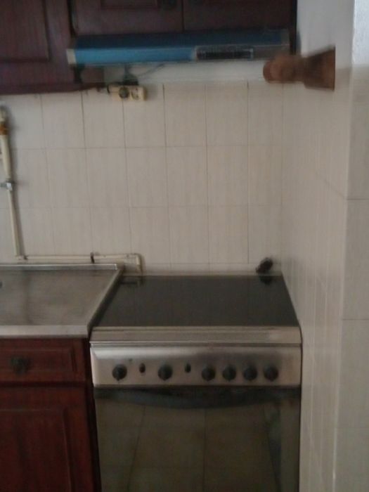 Arrenda-se T1 com sótão