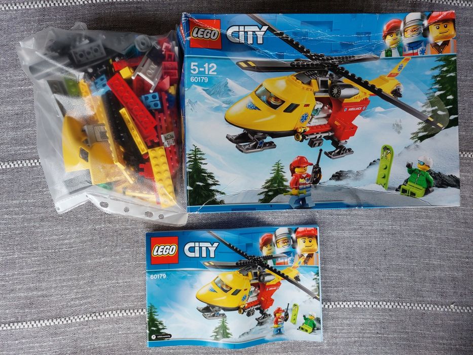 Lego City 60179 śmigłowiec ambulance