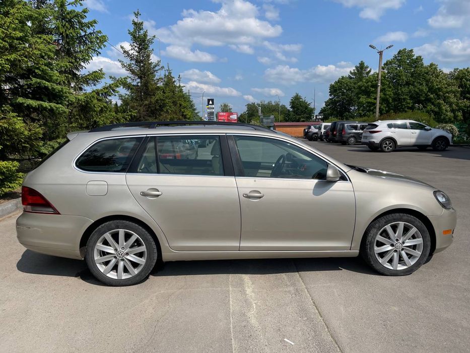 Джетта 2012 рік універсал