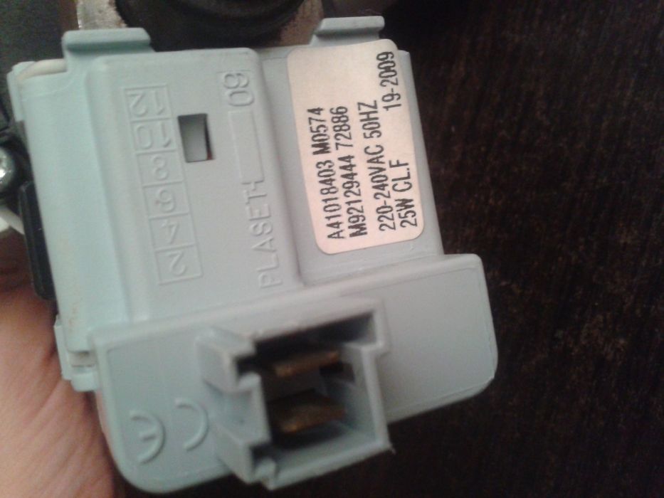 Używana pompa wody do pralki Candy GO4 1264D-16S