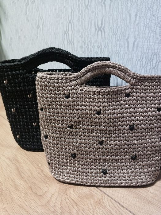 В'язана сумка ручної роботи