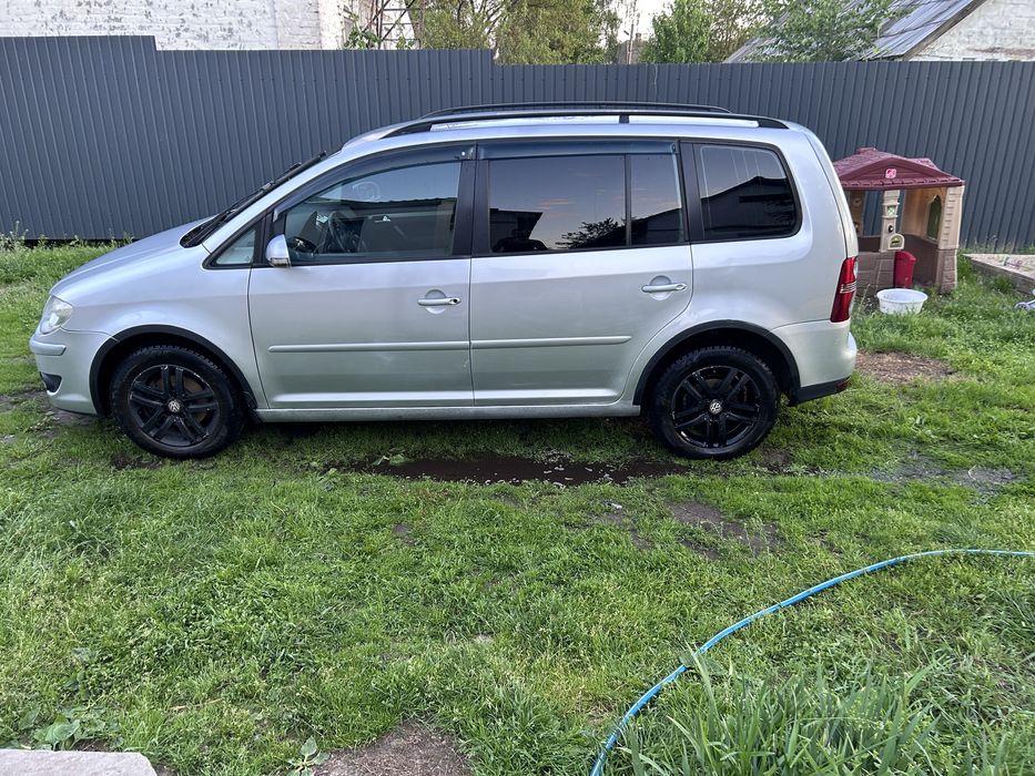 Продам VW TOURAN  1.4 tsi