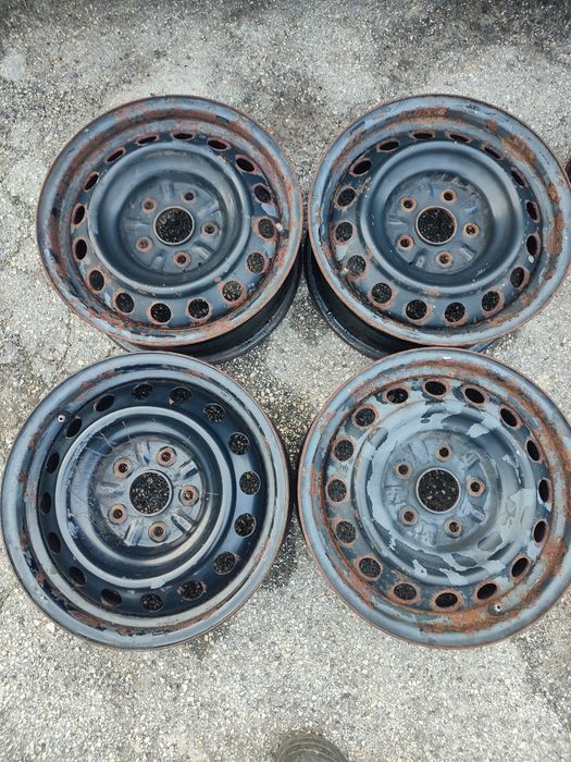 Komplet felg 15cali 5x114.3 6J et39 osadzenie 60.1
