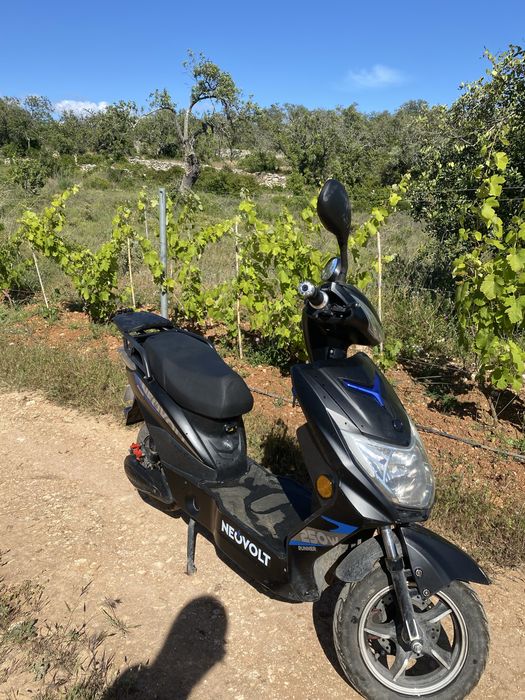 Vendo mota elétrica em muito bom estado