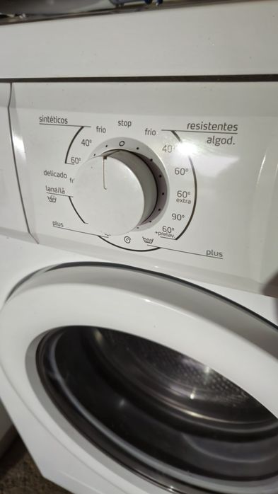 Máquina Roupa Balay