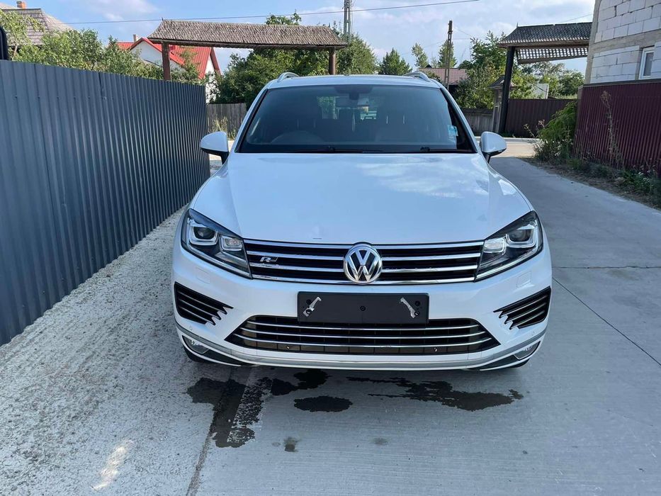 Шрот розборка авторазборка Touareg Таурег Туарег Таурек запчасти фара