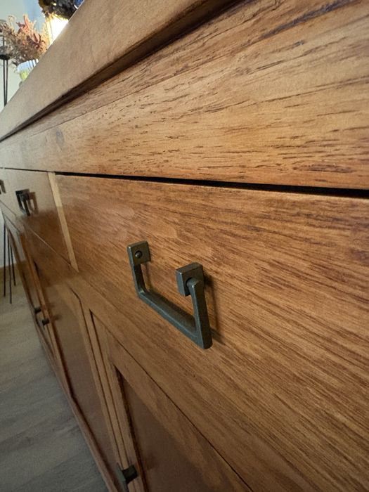 Aparador em madeira