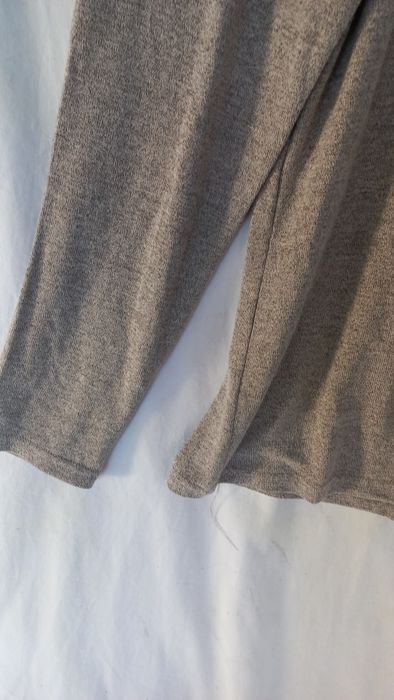 Túnica cinza com fecho costas