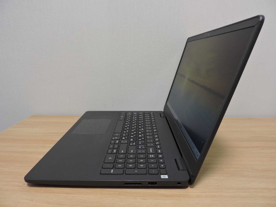 Dell Inspiron 3501/15.6” FHD IPS/i3 1115G4/16GB/SSD 256/UHD