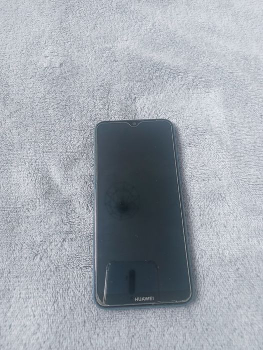 Smartfon Huawei Y6+gratis