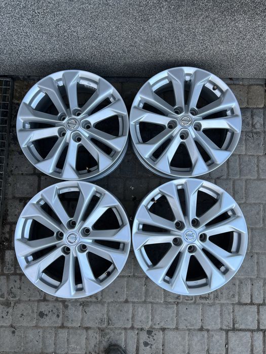 Felgi 17 5x114.3 Nissan Qashqai Juke X-Trail NV300 Dacia Duster Kadjar