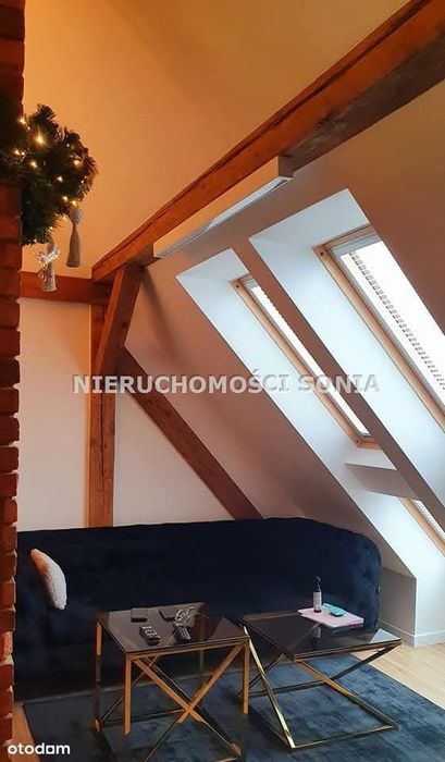 Stylowy loft 77 m² ostatnie piętro do zamieszkania