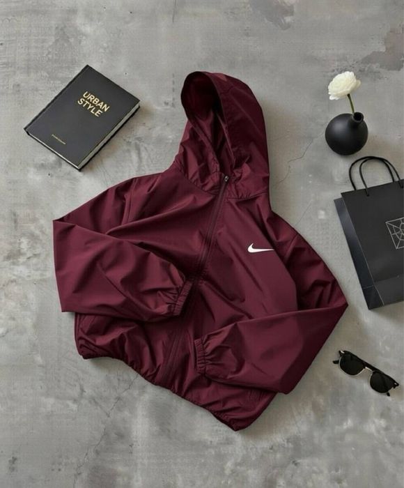 Вітровка Nike! Чорна жіноча кофта найк з капюшоном