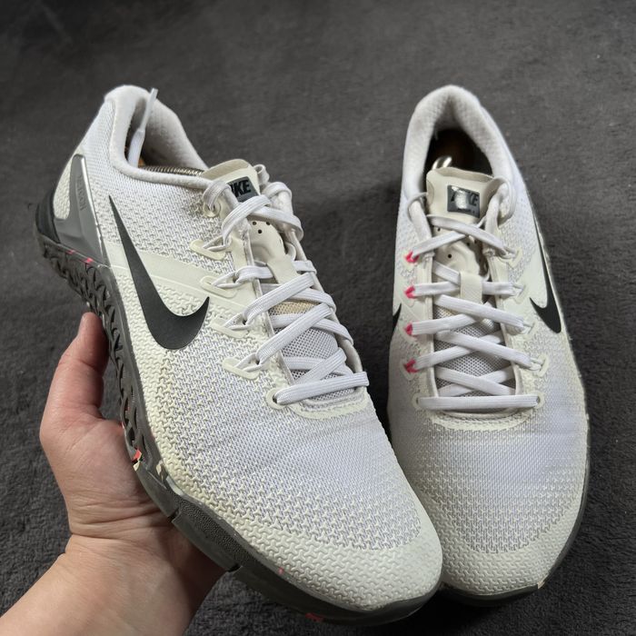 Жіночі кросівки Nike metcon 4. P. 40,5.