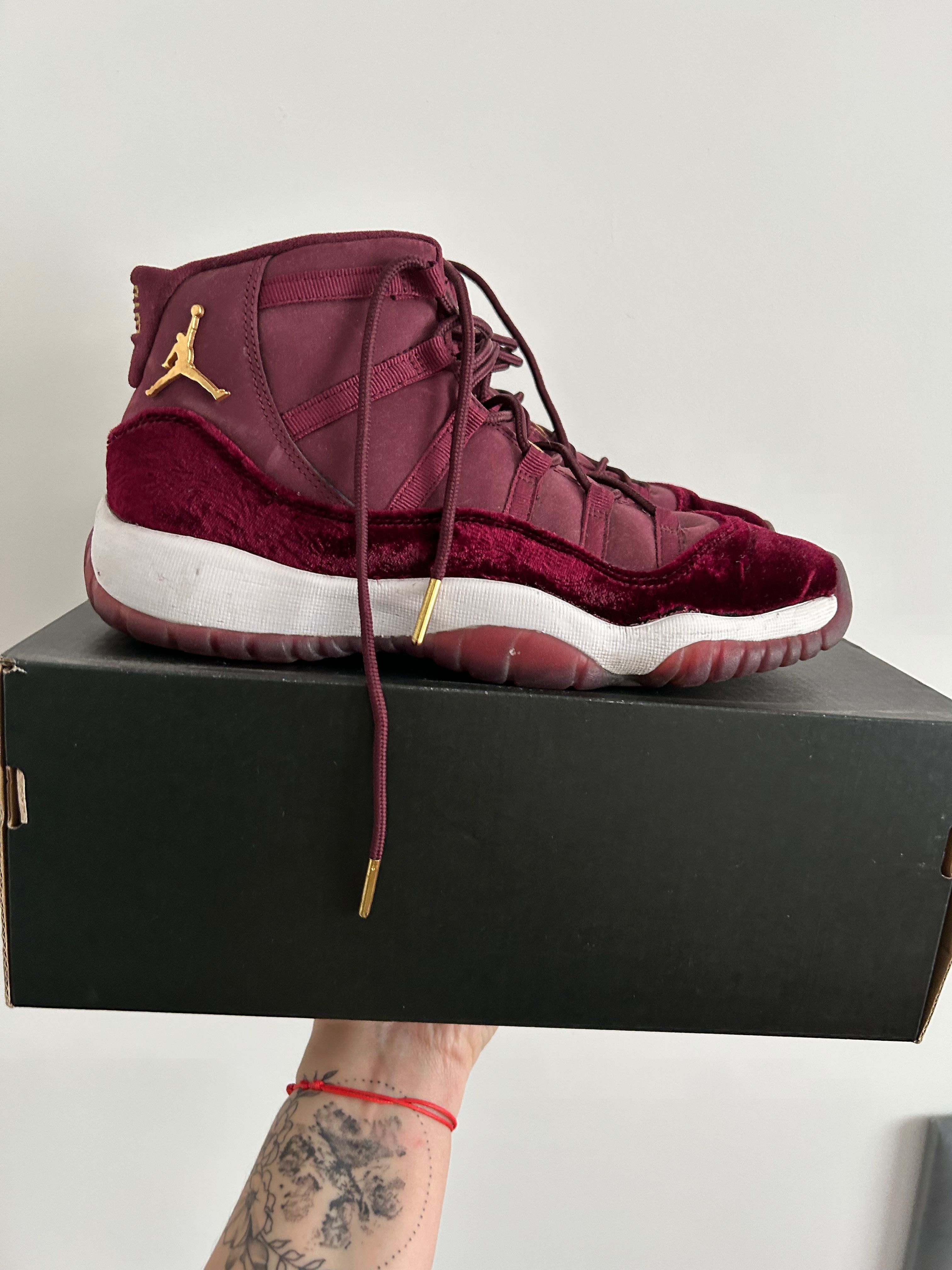Jordan 11 burgundy velvet sale