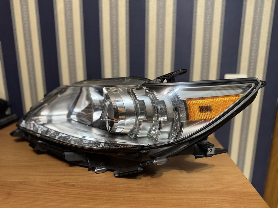 Ліва фара LEXUS ES250/300H/350 дорест (2012-2015)