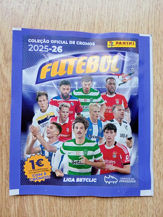 Cromos e cartas.