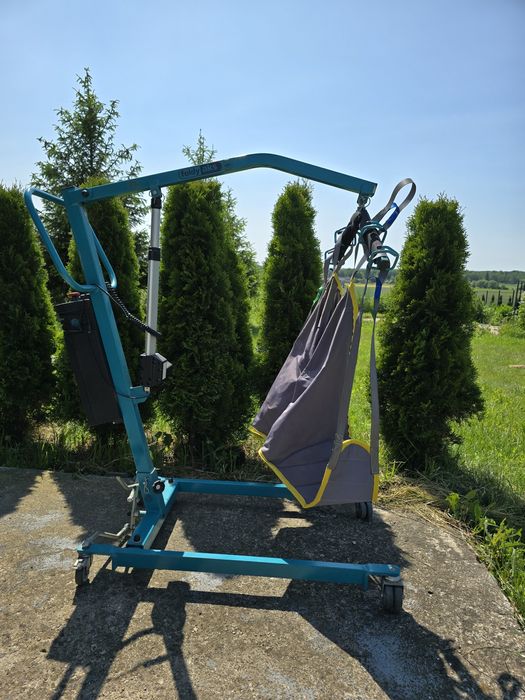 Podnośnik inwalidzki pacjenta