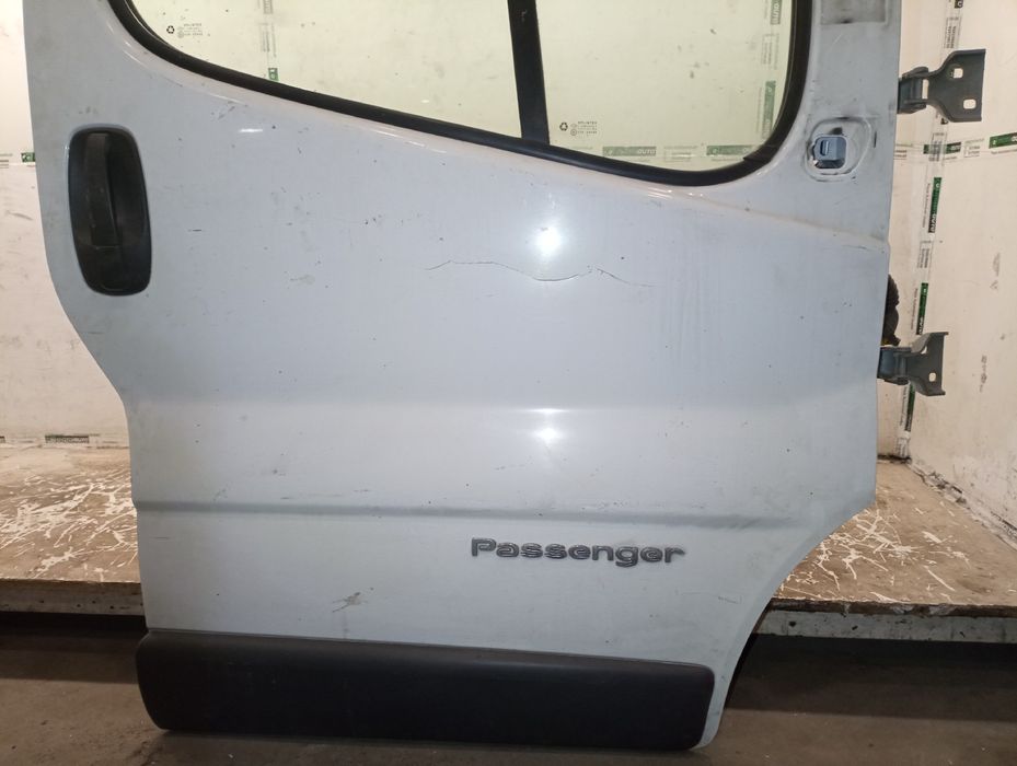 Porta frente esquerda - renault trafic ii caixa (fl) | 01 -